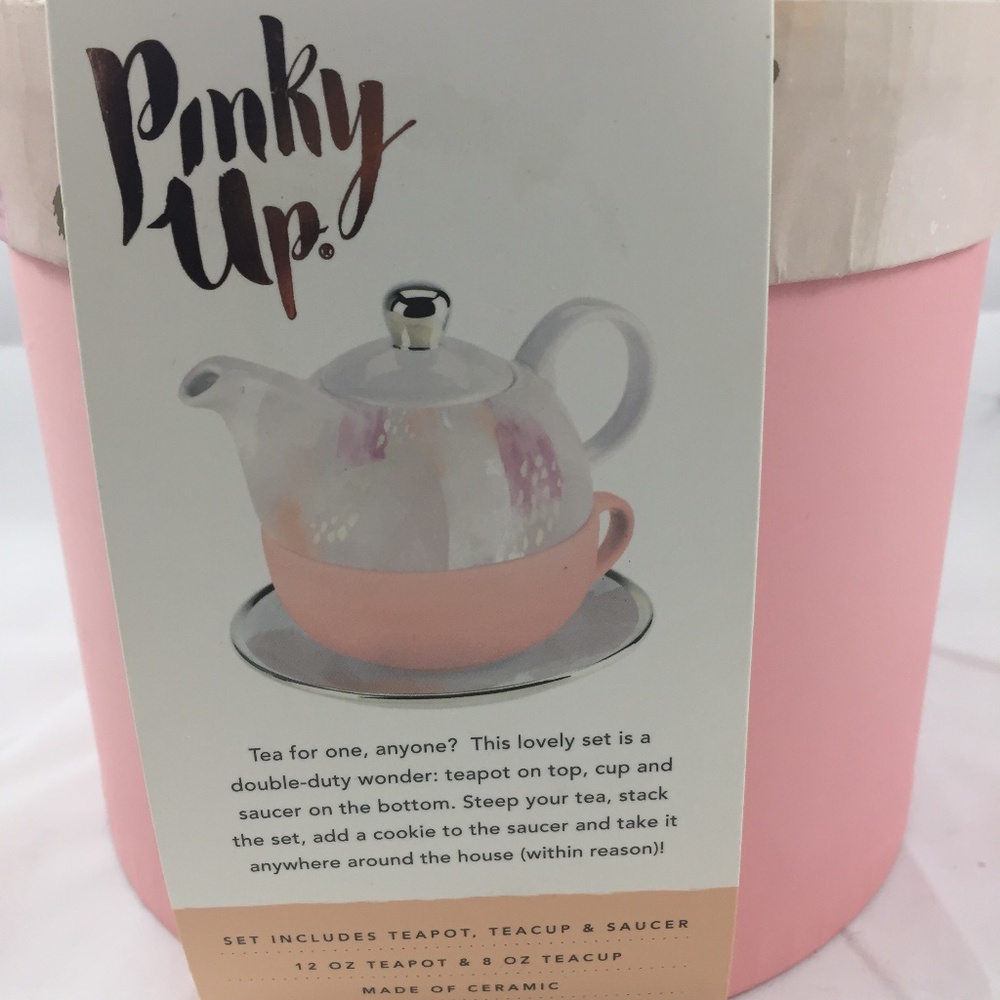 Pinky Up Tea Pot for One